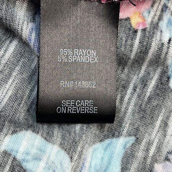 Torrid Halter 4X Floral Tropical Blooms Swing Top Flowy Blouse Relaxed Peplum - Picture 8 of 9